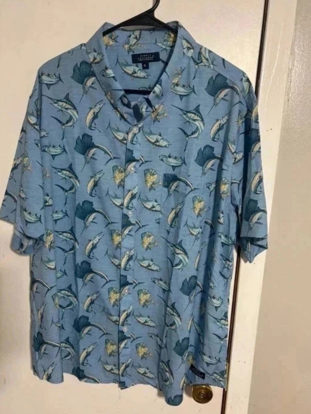 NWT Simply Southern Men's Fish Print Button-Down